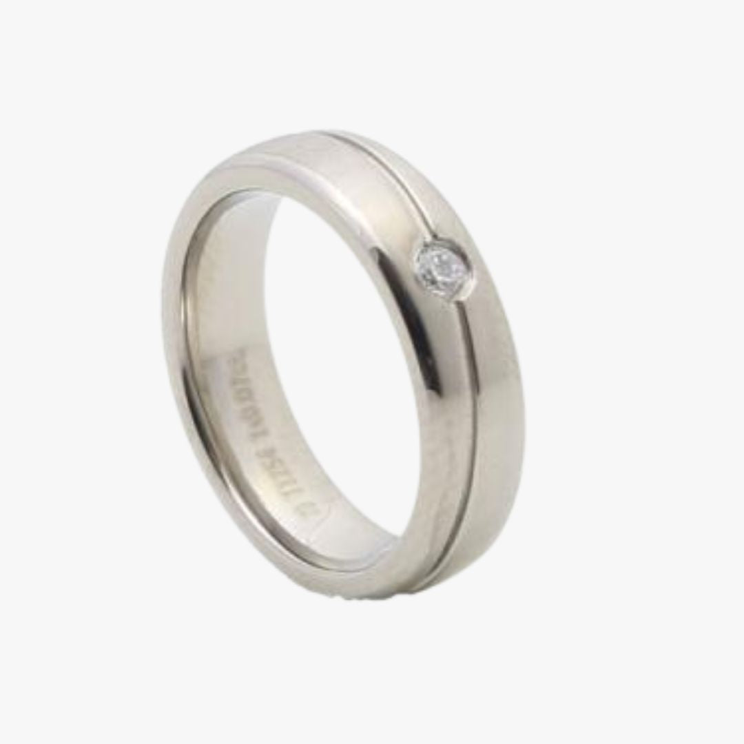 T1254W - Titaniumsring med diamanter